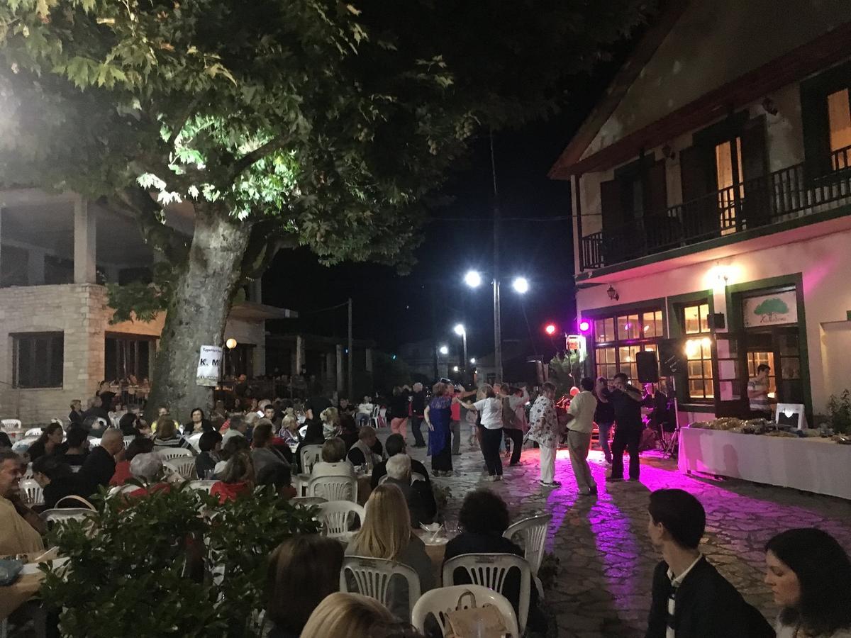 Helidona Hotel Mikrón Khoríon Bagian luar foto